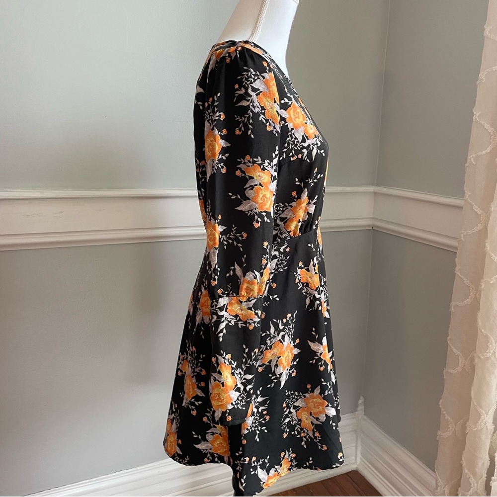 Free People Floral Black and Orange Dress Long Sleeves Button Back Side Zip Sz 8 - Picture 6 of 15